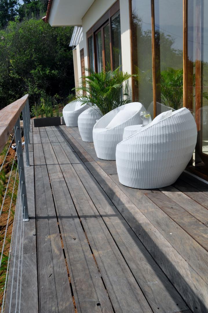 Seats outside of Villa Atas Pelangi to enjoy the view