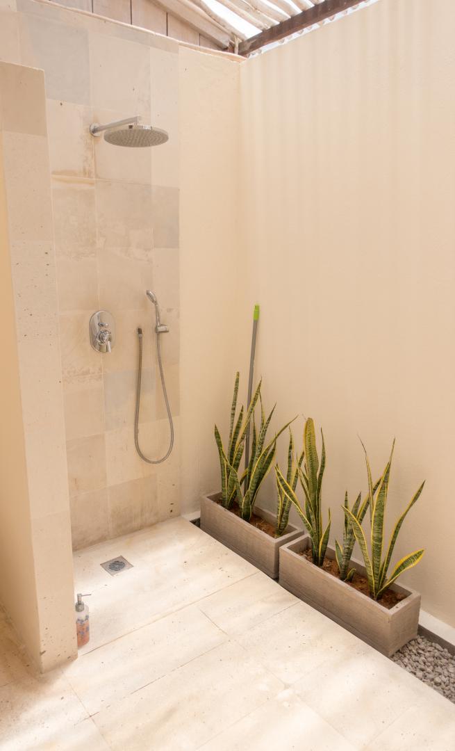 Natural stone shower