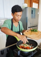 Chef makes the best red sauce